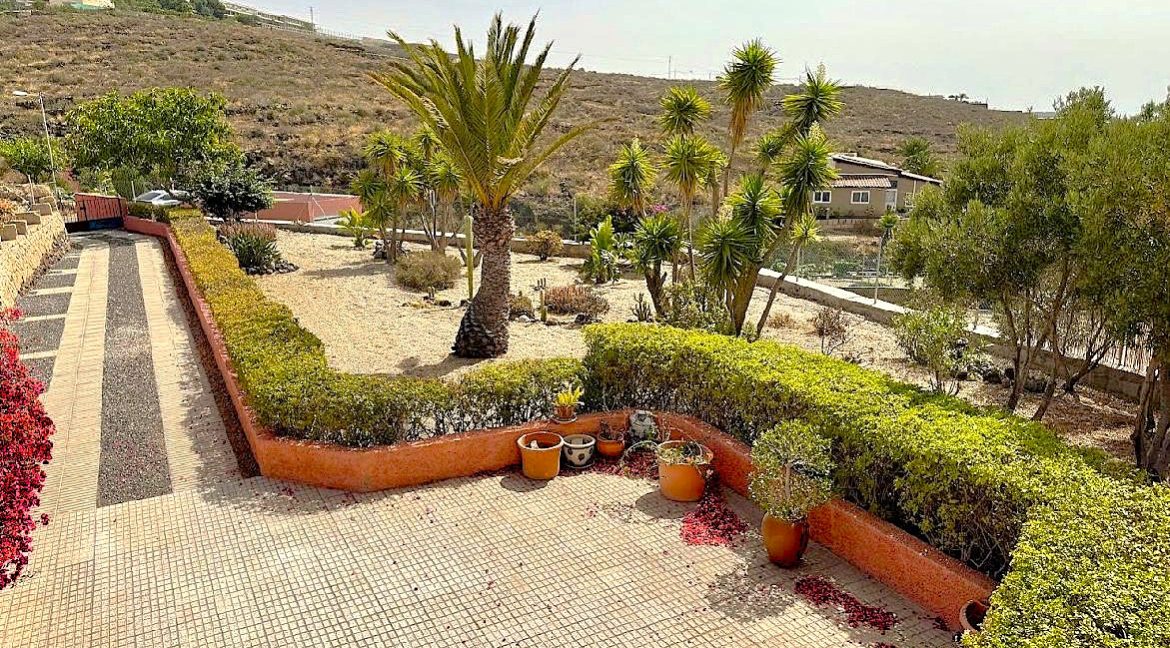 Finca con 2 Casas Charco Del Pino