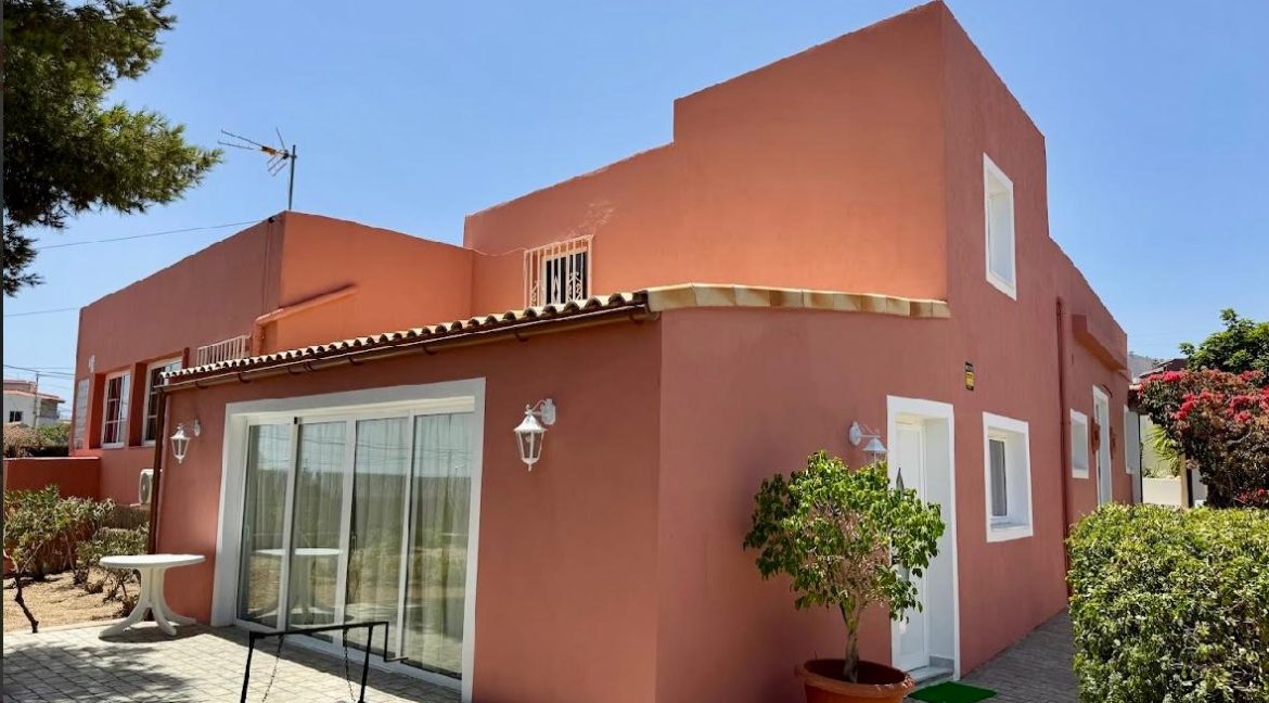 Finca con 2 Casas Charco Del Pino