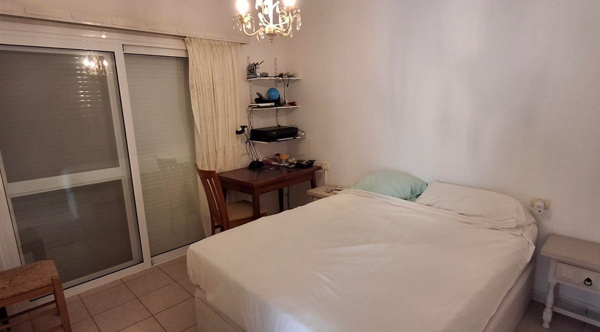 2 Dormitorios Casa Semi Adosado